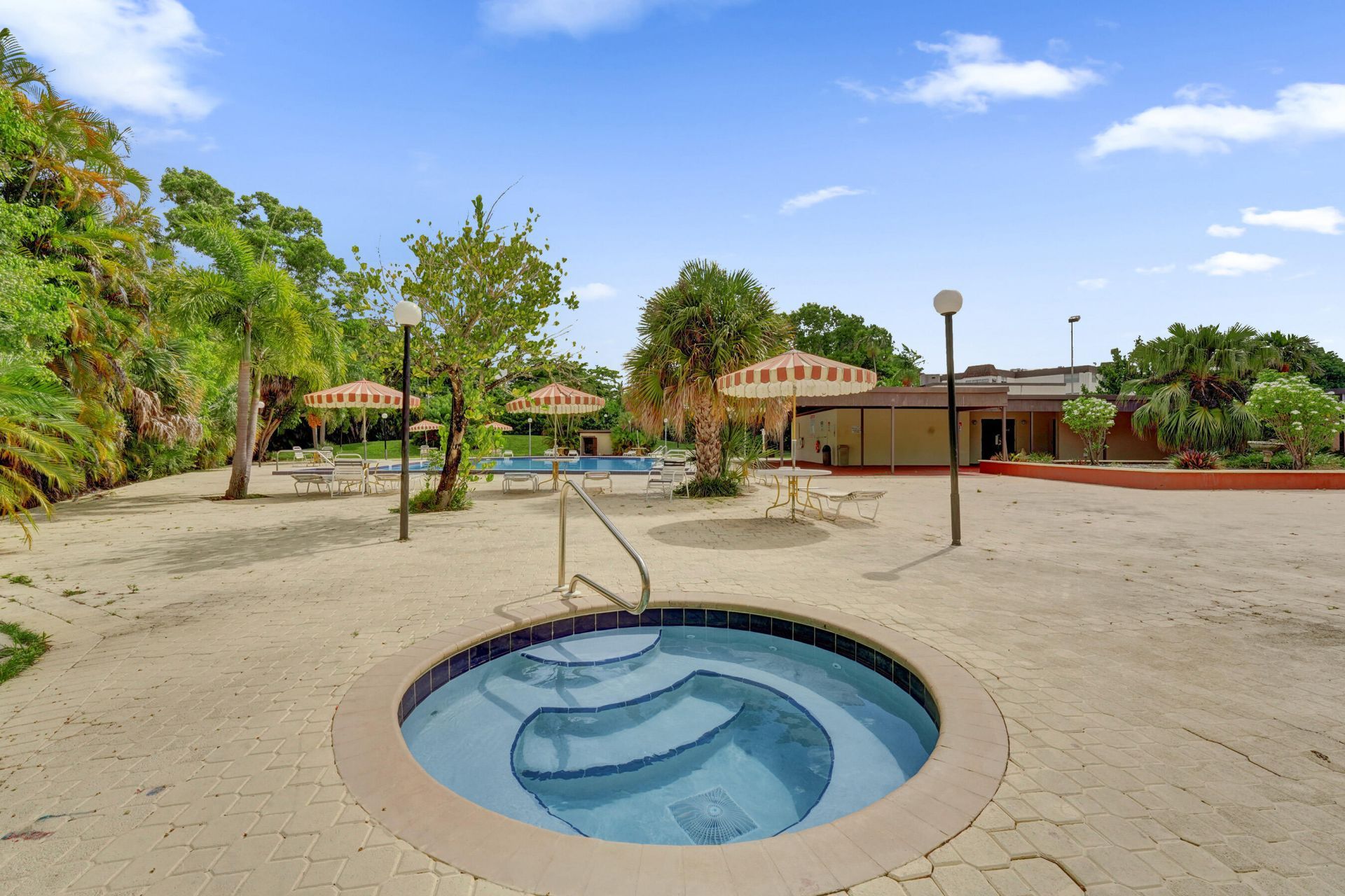 7300 NW 17th Street, Unit 305, Plantation, FL 33313 Photo