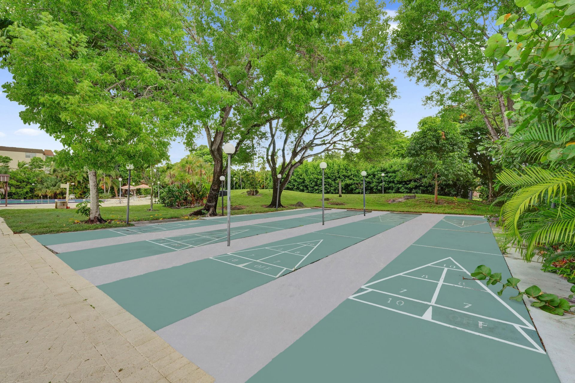 7300 NW 17th Street, Unit 305, Plantation, FL 33313 Photo