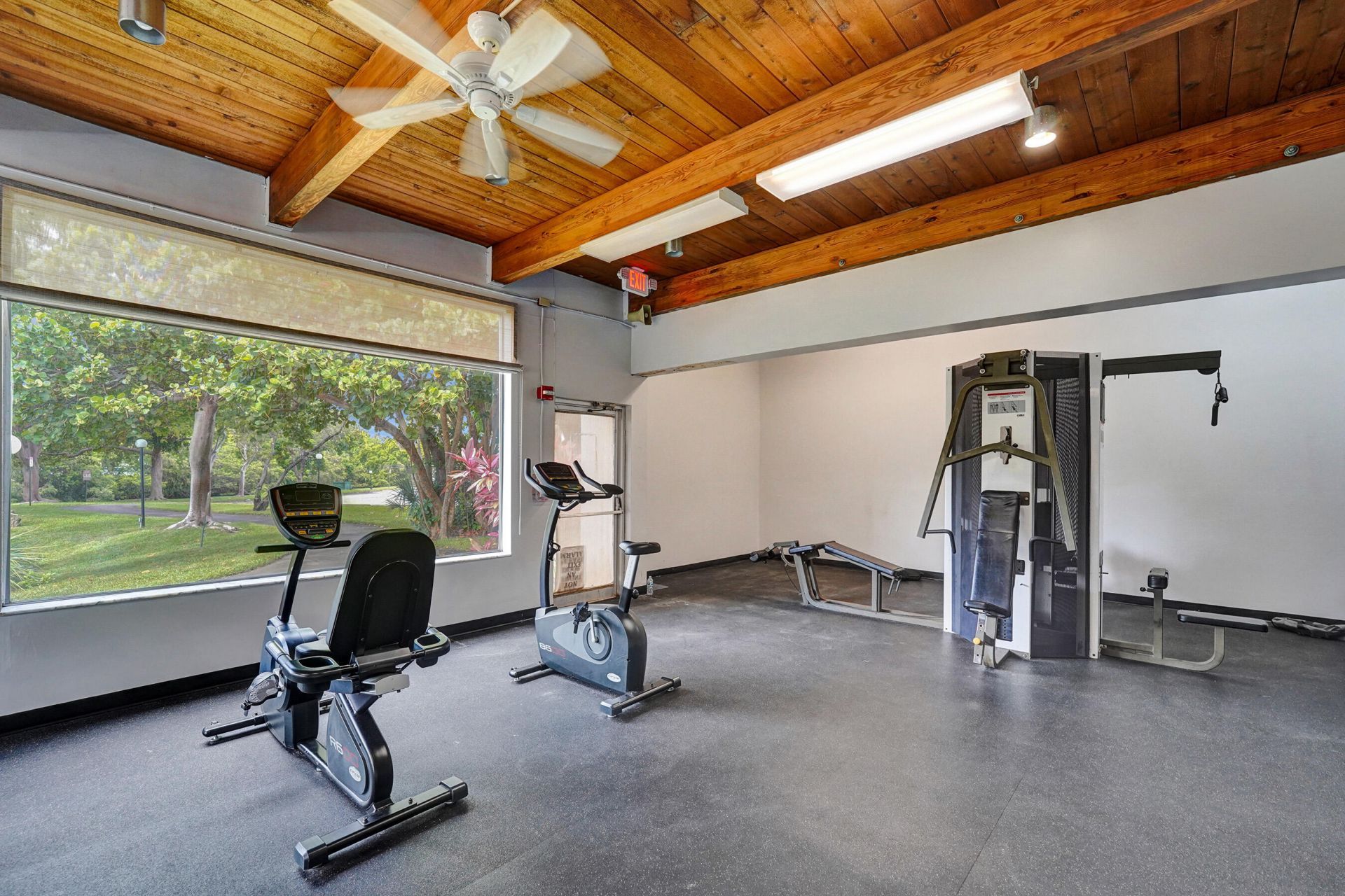 7300 NW 17th Street, Unit 305, Plantation, FL 33313 Photo