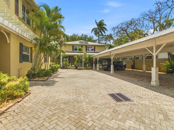 1220 W Las Olas Boulevard, Unit 1220, Fort Lauderdale, FL 33312