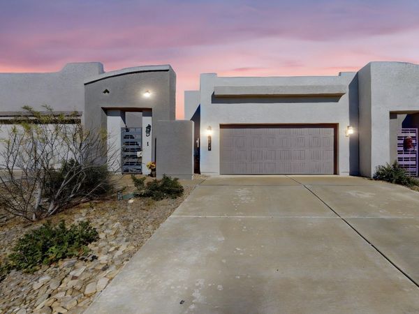 1820 Villa Contesa Loop NW, Los Lunas, NM 87031