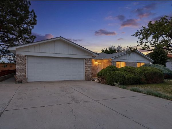 9912 Dorothy Place NE, Albuquerque, NM 87111