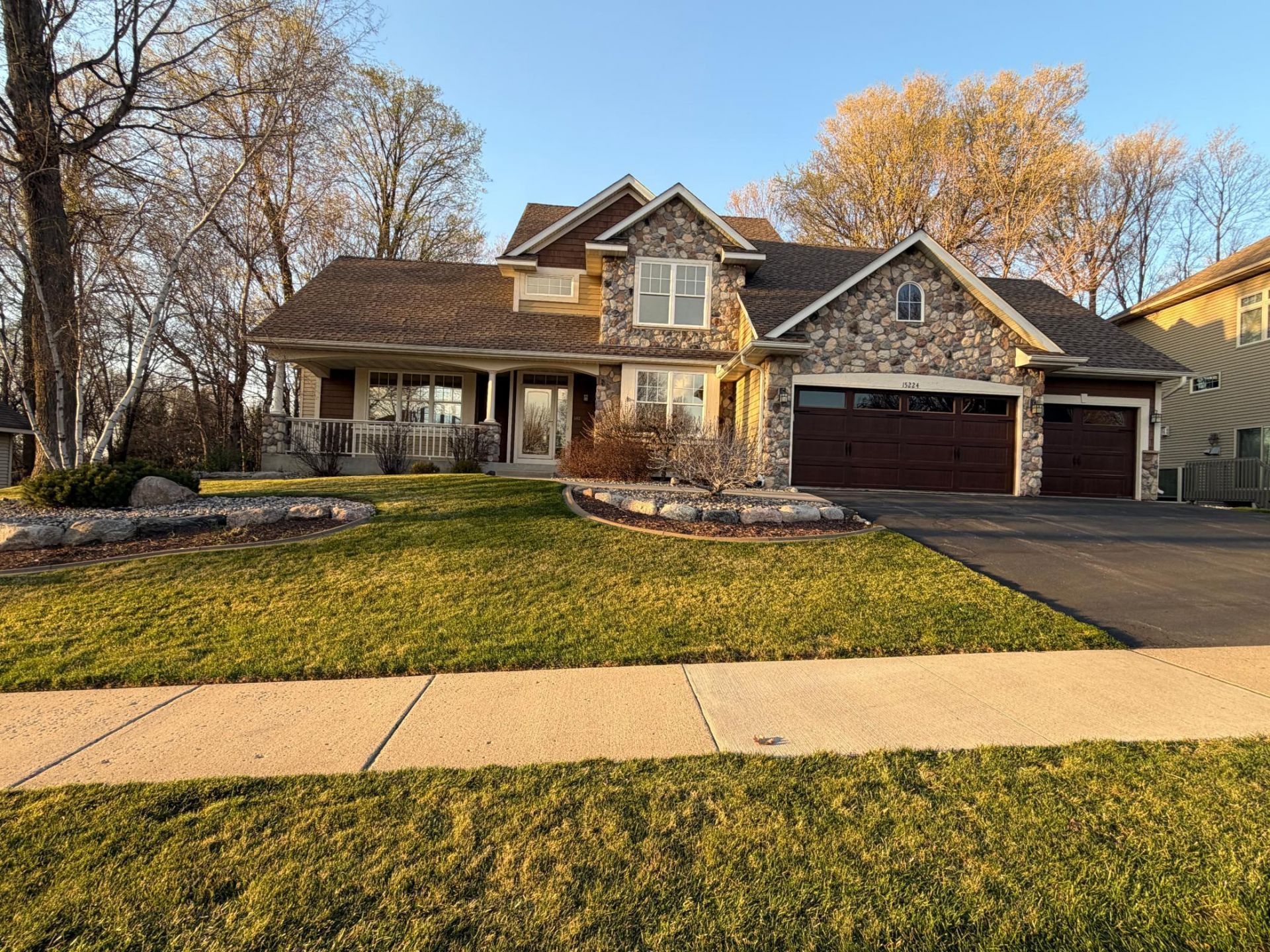 15224 Fairway Heights Road NW, Prior Lake, MN 55372