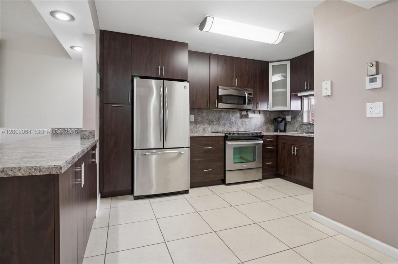 Please Call For Address, Unit 304, Pembroke Pines, FL 33025 Photo