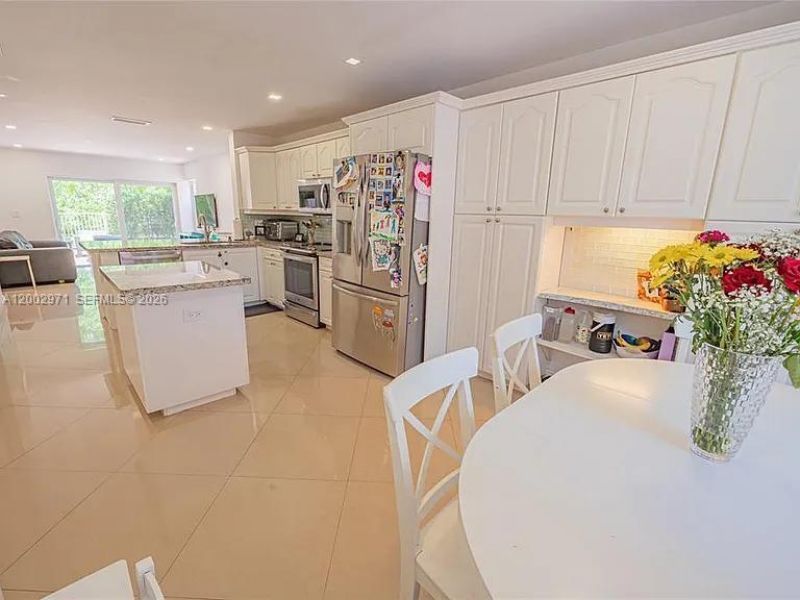 1135 W Lake St , Hollywood, FL 33019 Photo