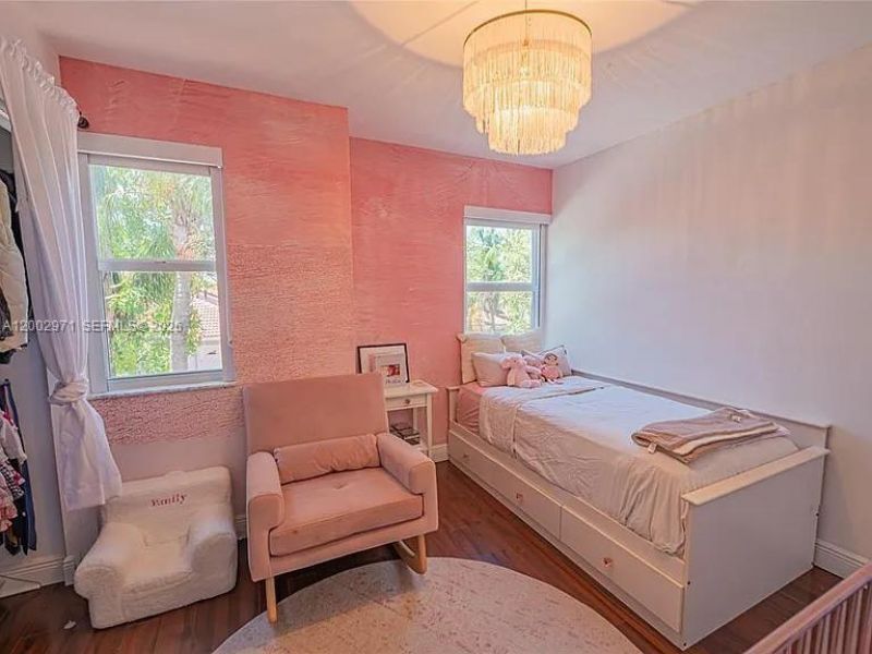 1135 W Lake St , Hollywood, FL 33019 Photo