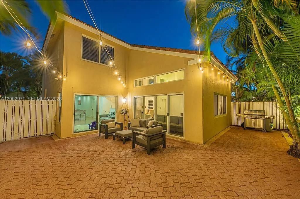 1135 W Lake St , Hollywood, FL 33019 Photo