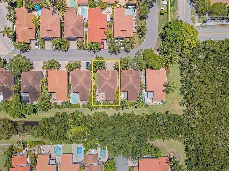 1135 W Lake St , Hollywood, FL 33019 Photo