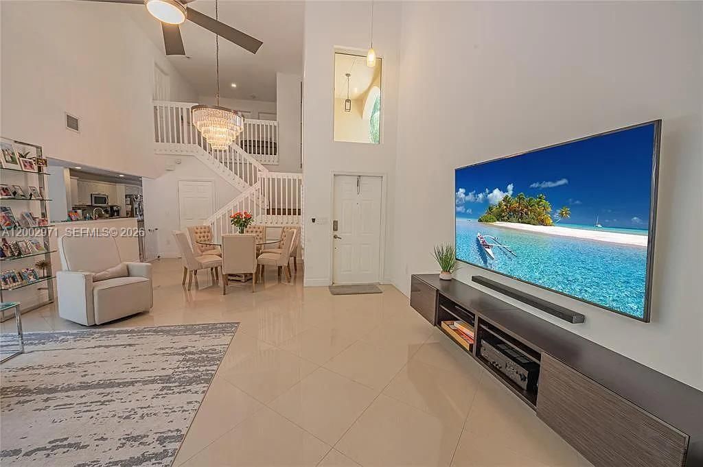 1135 W Lake St , Hollywood, FL 33019 Photo