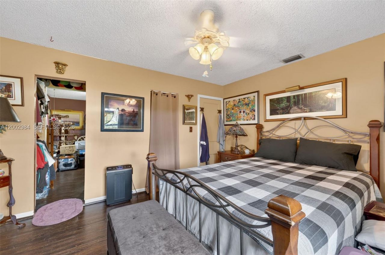 1490 NW 8th St, Homestead, FL 33030 Photo