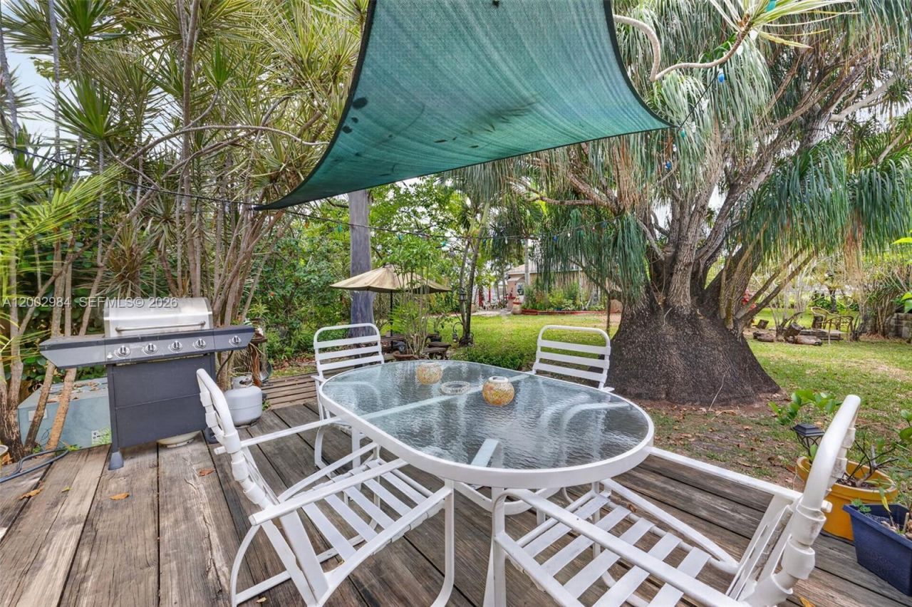 1490 NW 8th St, Homestead, FL 33030 Photo