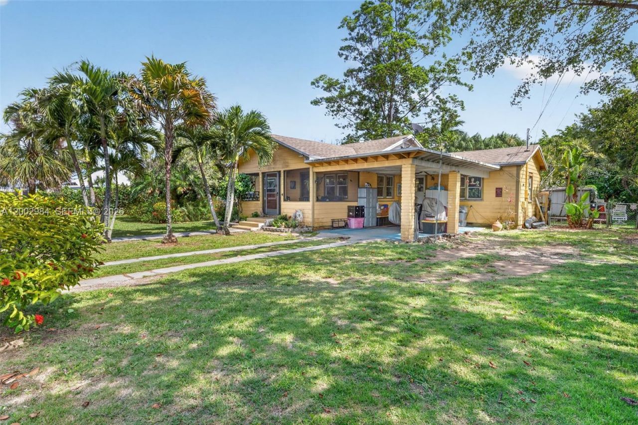 1490 NW 8th St, Homestead, FL 33030 Photo