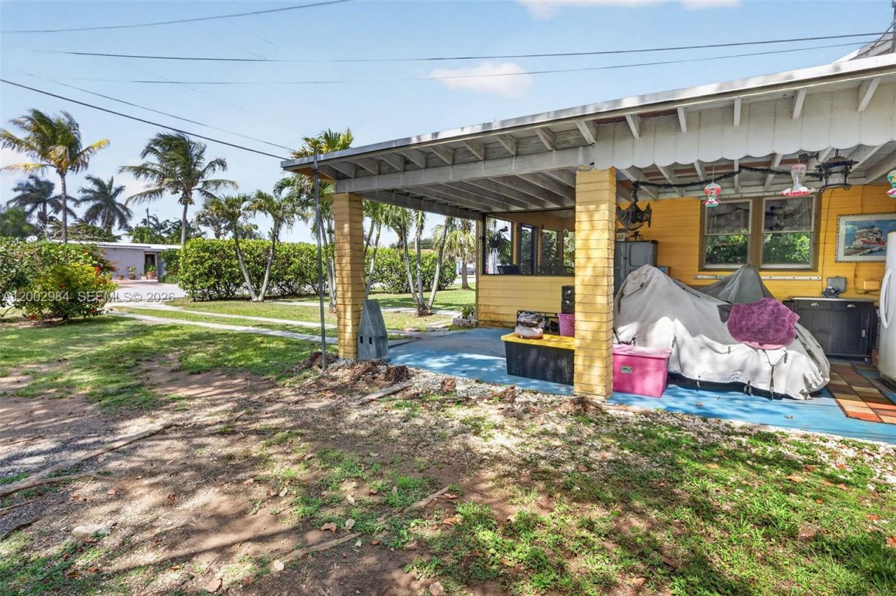 1490 NW 8th St, Homestead, FL 33030 Photo
