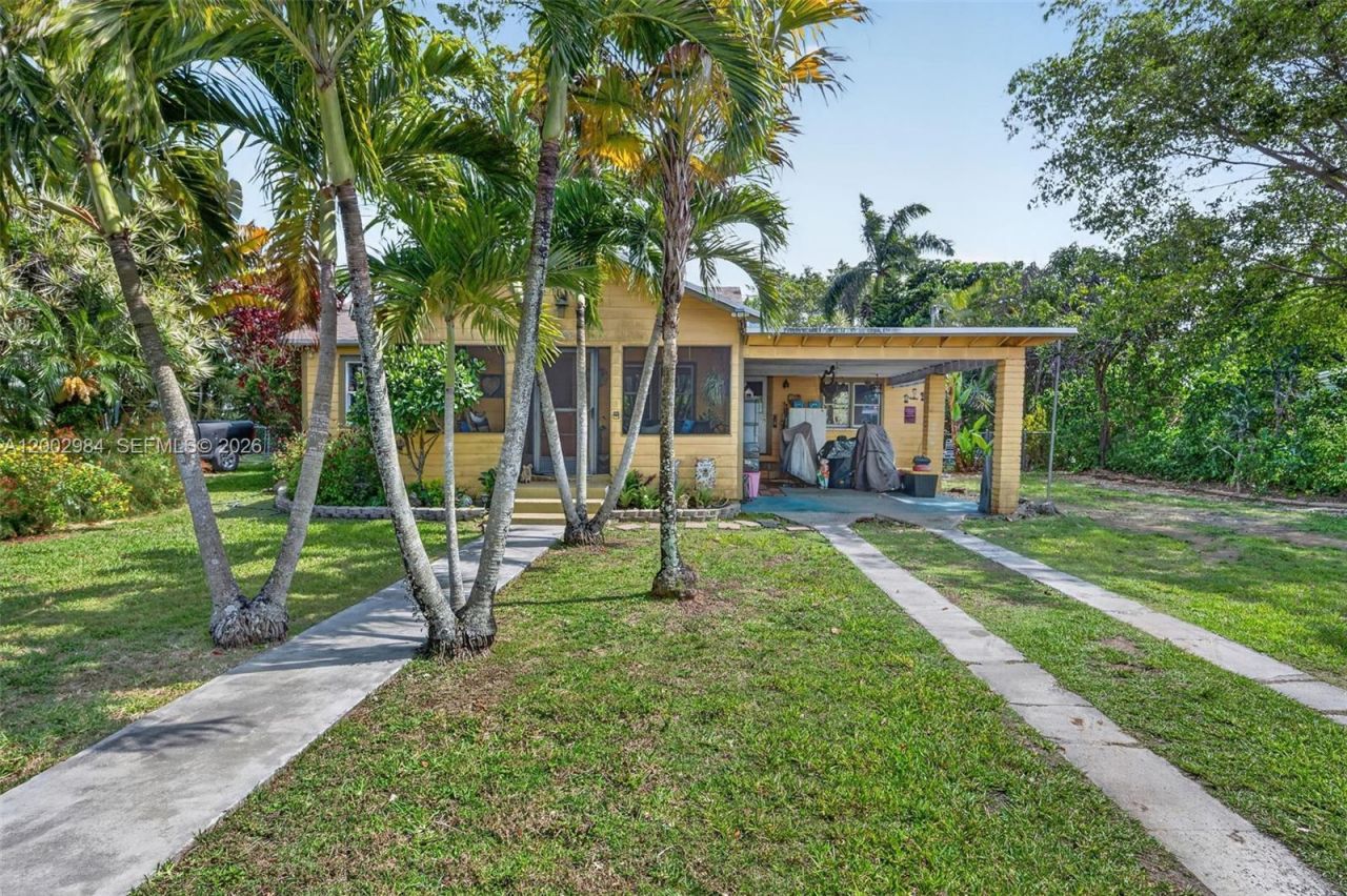 1490 NW 8th St, Homestead, FL 33030 Photo