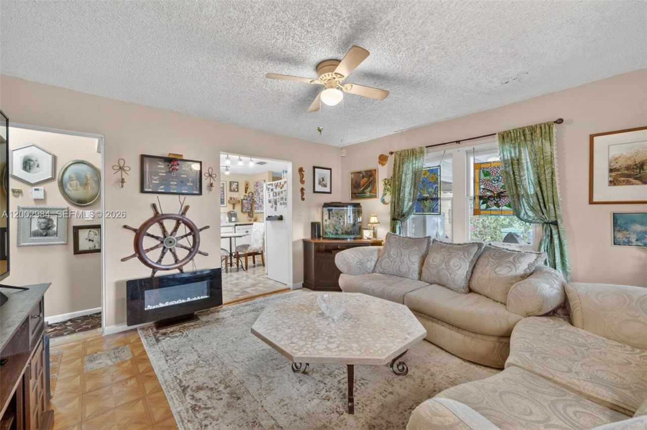 1490 NW 8th St, Homestead, FL 33030 Photo