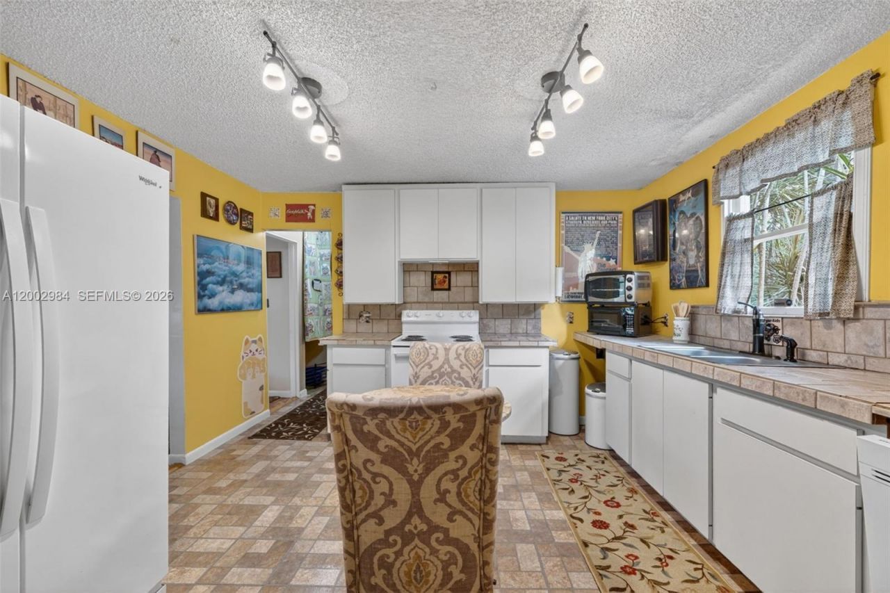 1490 NW 8th St, Homestead, FL 33030 Photo