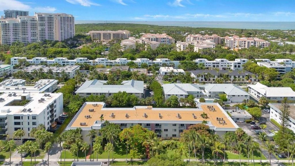 240 Galen Dr , Unit 112, Key Biscayne, FL 33149 Photo
