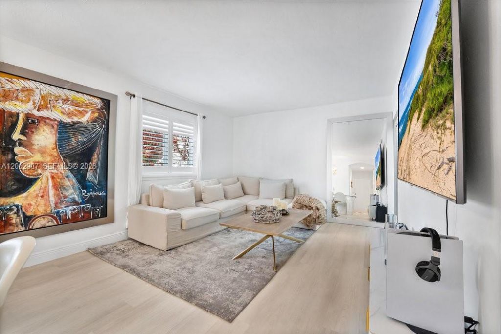 240 Galen Dr , Unit 112, Key Biscayne, FL 33149 Photo