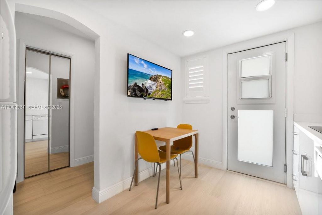 240 Galen Dr , Unit 112, Key Biscayne, FL 33149 Photo