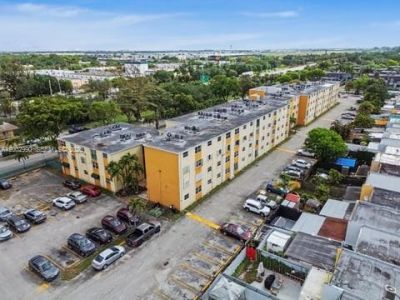 606 W 81st St, Unit 120, Hialeah, FL 33014 Photo
