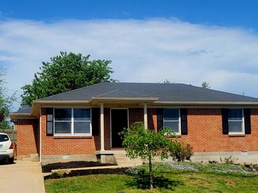 121 Lindsey Drive, Nicholasville, KY 40356