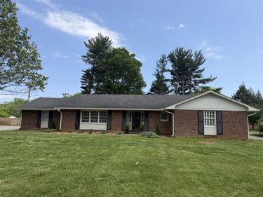 860 Richland Drive, Bowling Green, KY 42103