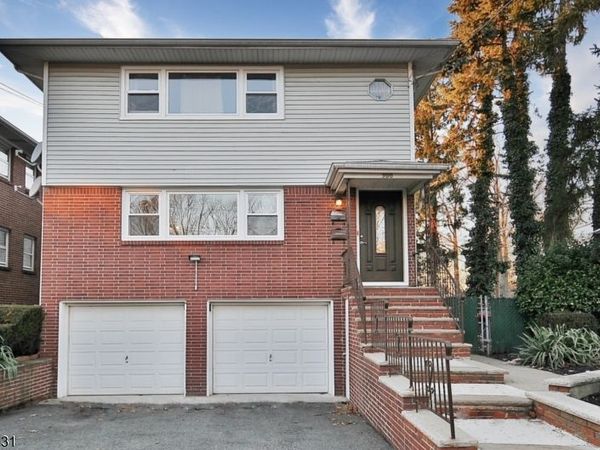 300 Kennedy Dr, Linden, NJ 07036