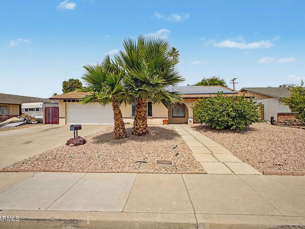 3048 W ACOMA Drive, Phoenix, AZ 85053