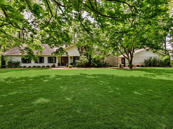 1667 Simpson Dr , Clarksville, TN 37043