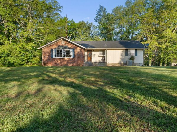 102 County Road 25 , Riceville, TN 37370