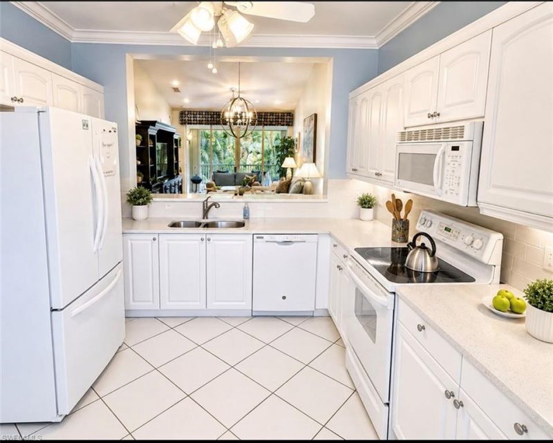 750 Luisa Ln, Unit 2, Naples, FL 34104 Photo