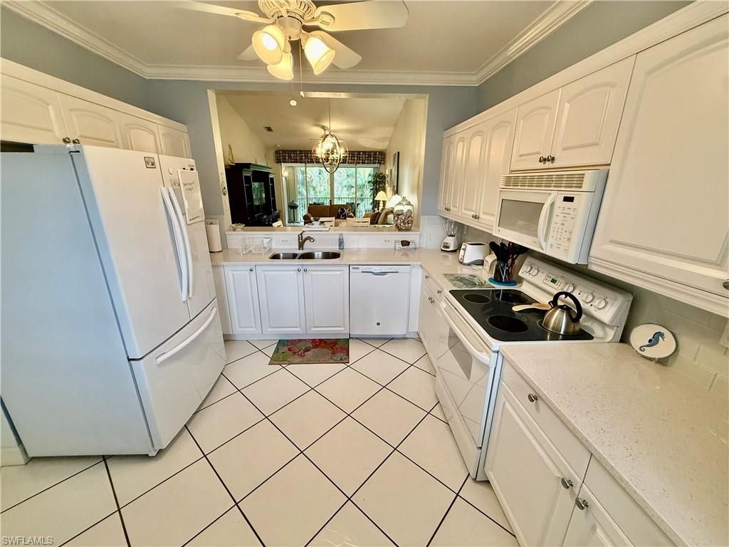 750 Luisa Ln, Unit 2, Naples, FL 34104 Photo