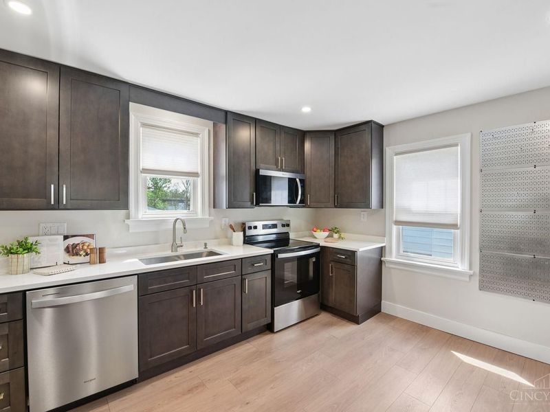 4637 Hunt Road, Blue Ash, OH 45242 Photo 12