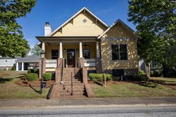 1536 Harrington Street photo 4