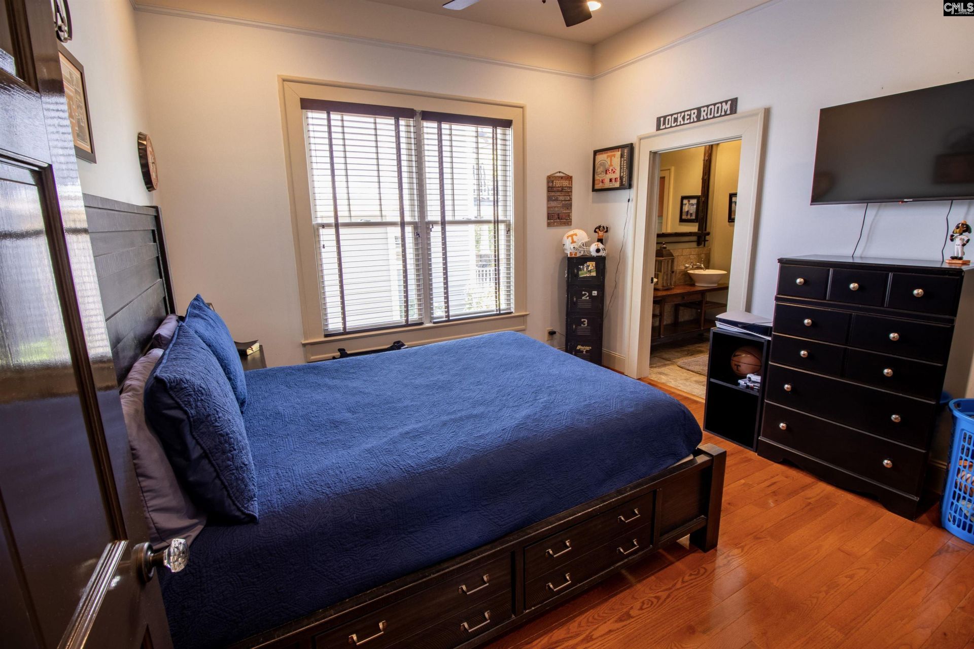 1536 Harrington Street Photo 32