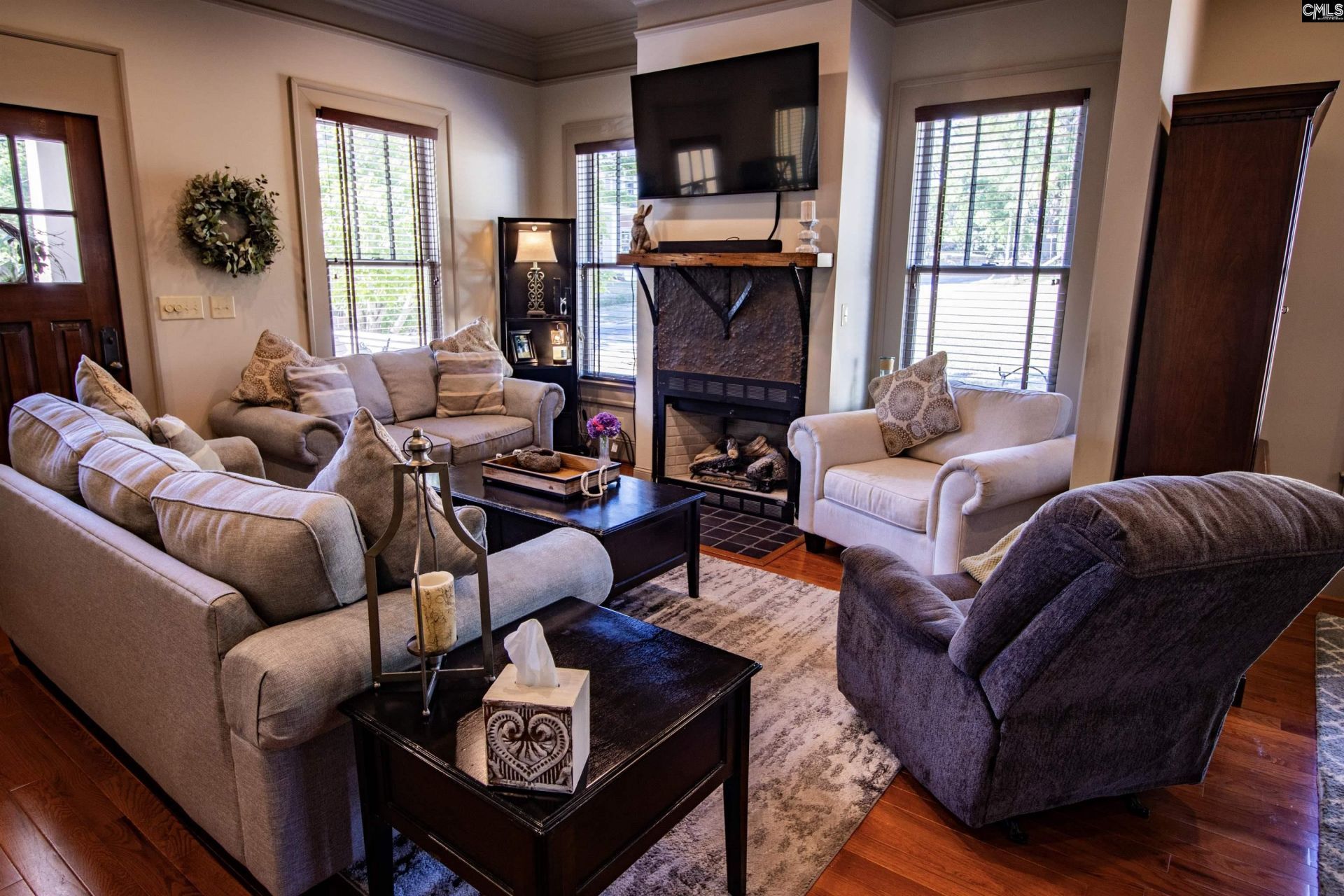 1536 Harrington Street Photo 6