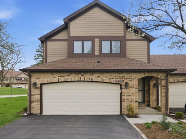 1840 Golf View Drive , Bartlett, IL 60103