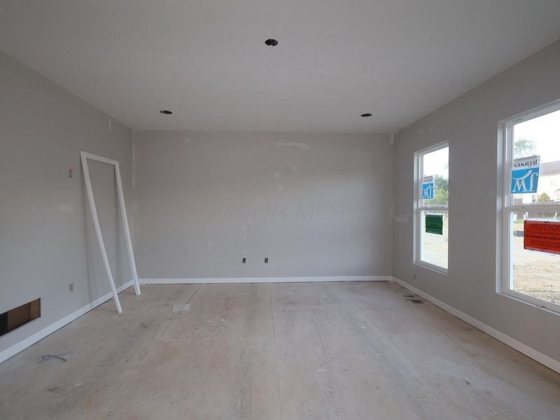 770 Hilton Drive, Reynoldsburg, OH 43068 Photo 9