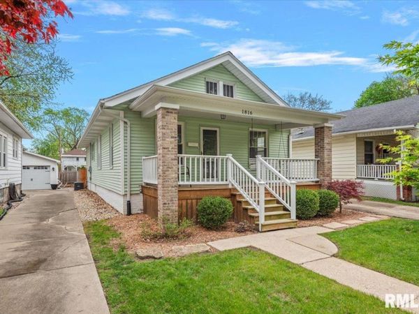 1816 S Lowell Avenue, Springfield, IL 62704