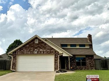 5010 NE Dearborn Ave, Lawton, OK 73507