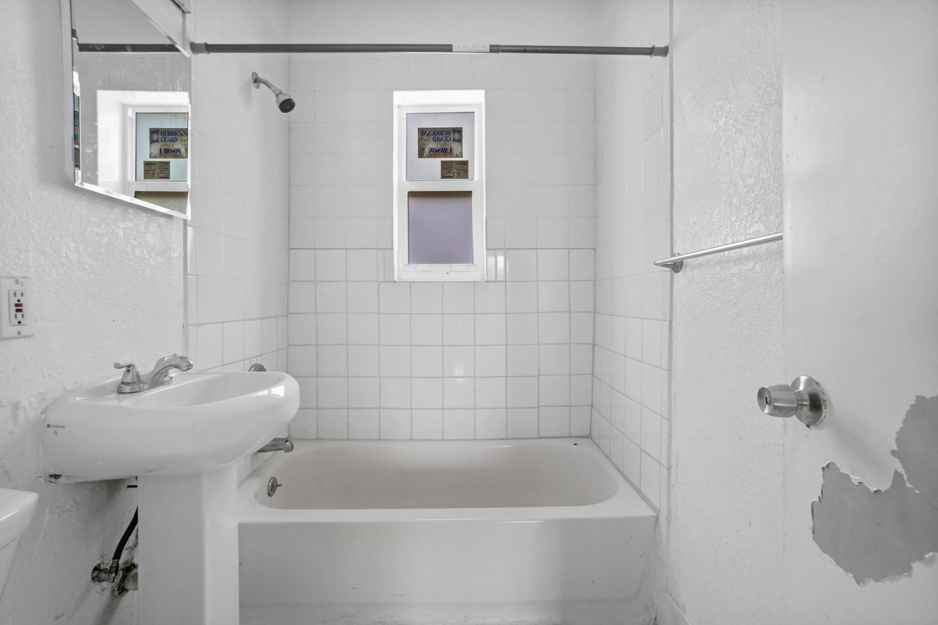 306 NW 84th Terrace, Unit 306, Miami, FL 33150 Photo