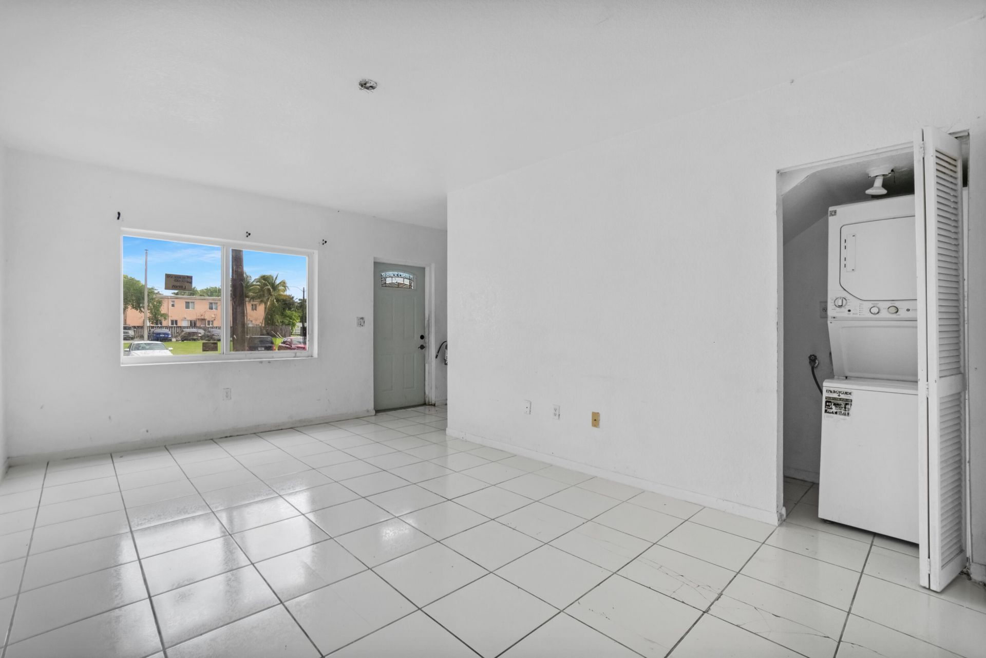 306 NW 84th Terrace, Unit 306, Miami, FL 33150 Photo