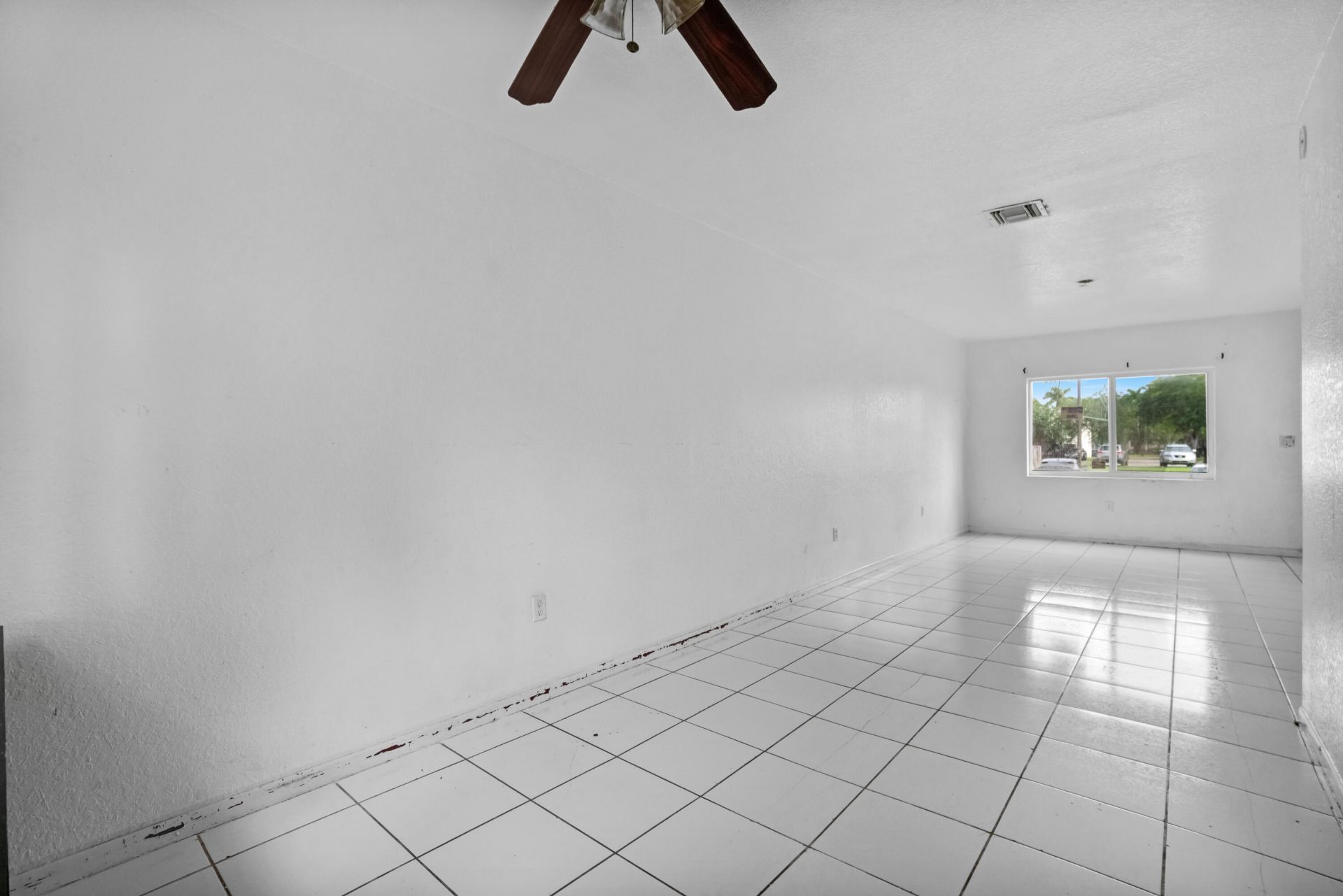 306 NW 84th Terrace, Unit 306, Miami, FL 33150 Photo