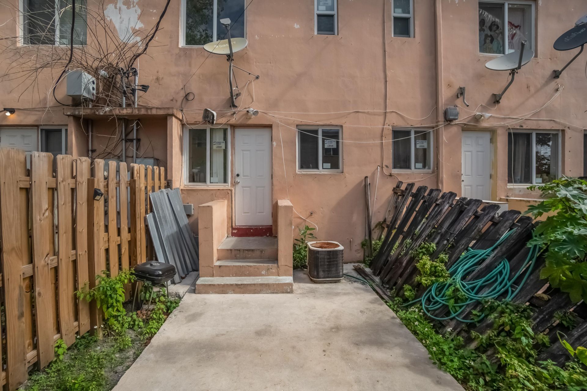 306 NW 84th Terrace, Unit 306, Miami, FL 33150 Photo