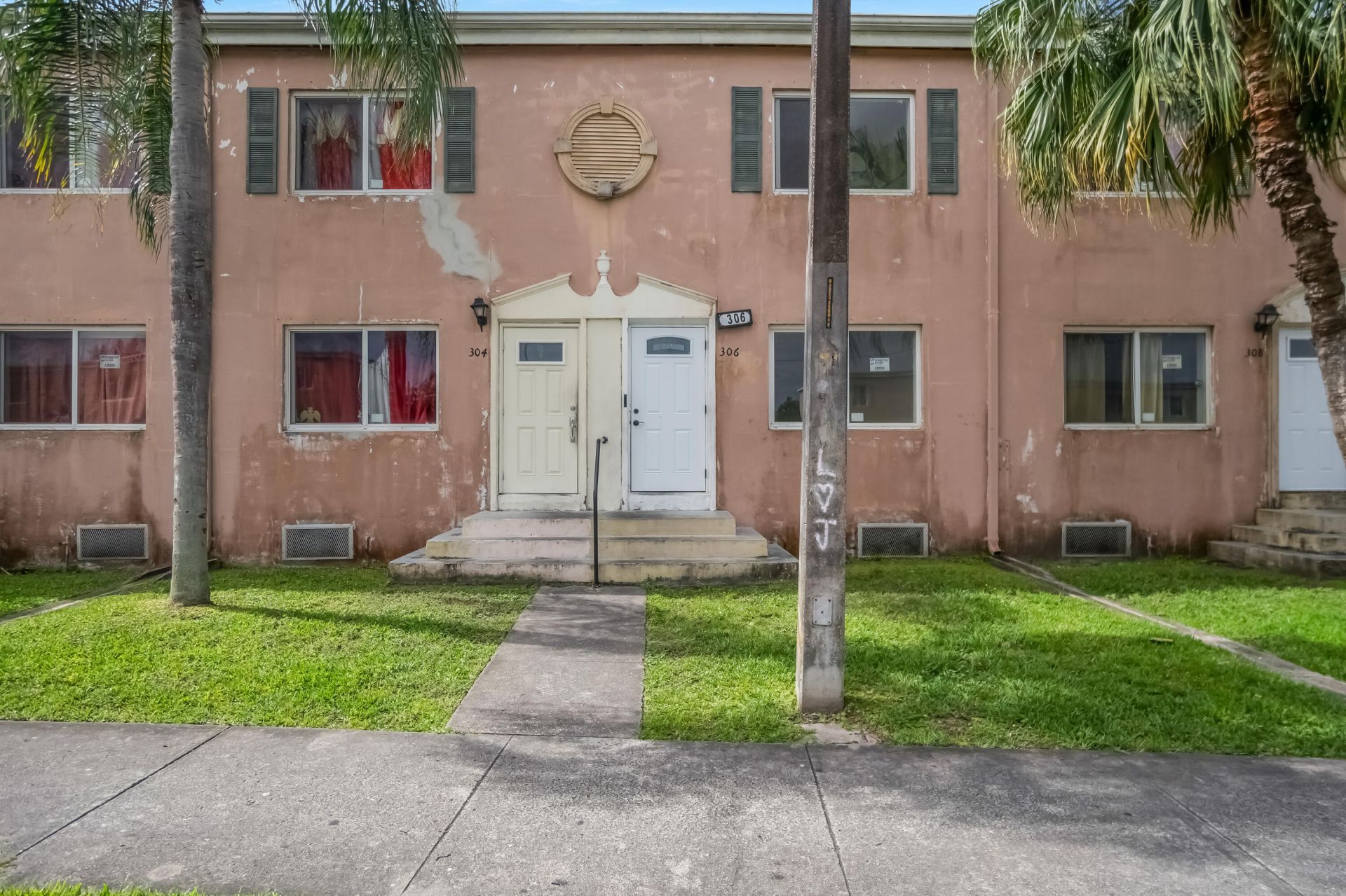 306 NW 84th Terrace, Unit 306, Miami, FL 33150 Photo