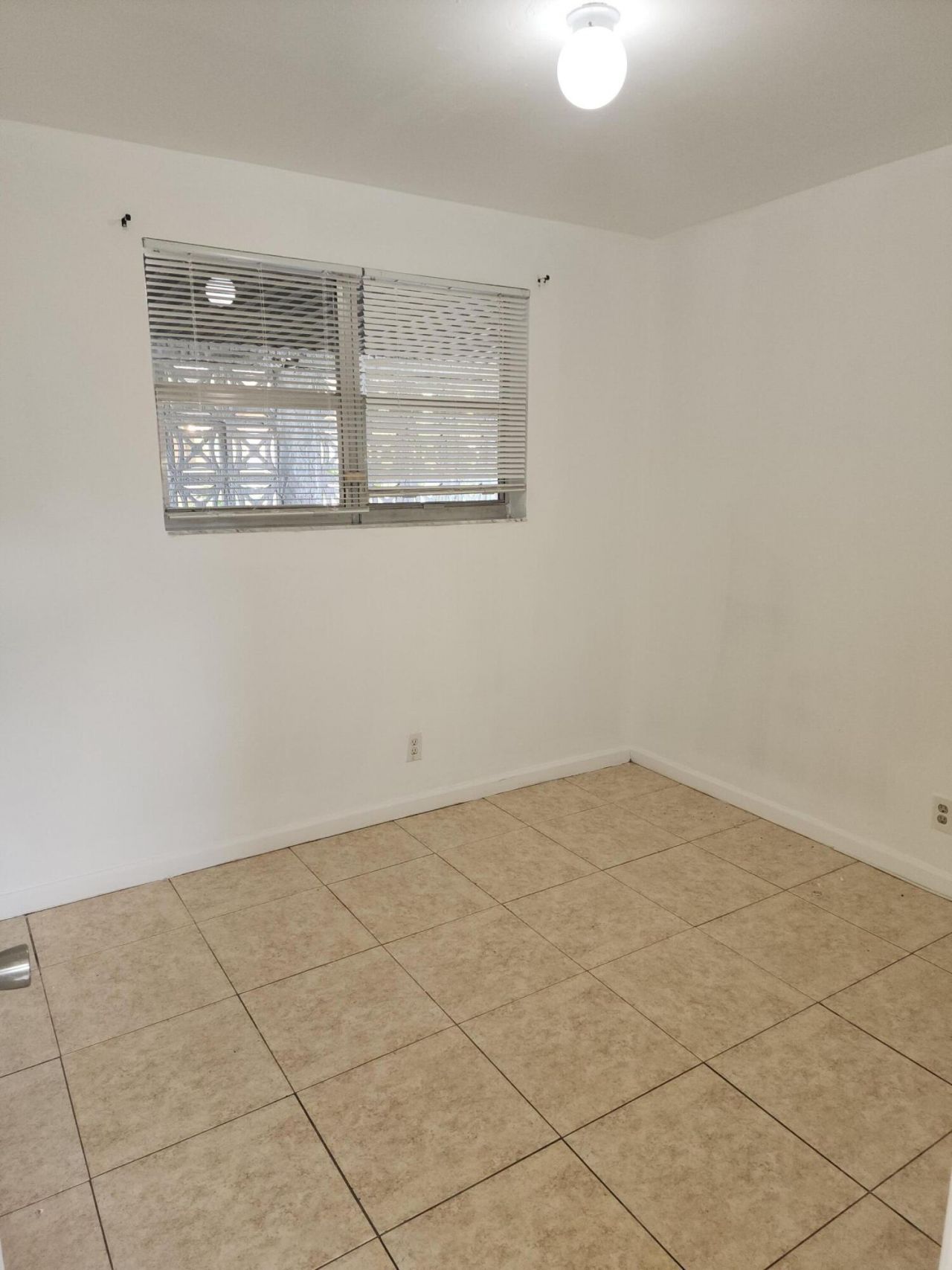 5999 NW 42nd Avenue, North Lauderdale, FL 33319 Photo