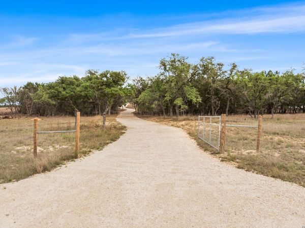 10205 #2 Johns Road, Boerne, TX 78006