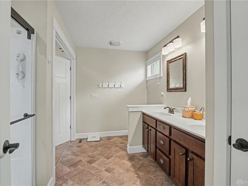 622 Willow Point Court, Troy, OH 45373 Photo 32