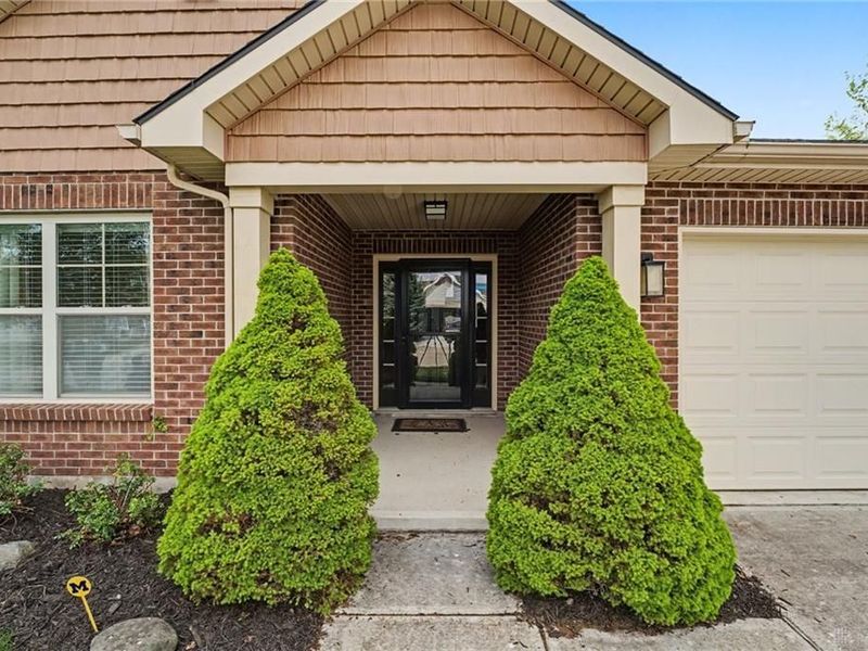 622 Willow Point Court, Troy, OH 45373 Photo 4