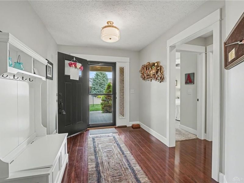 622 Willow Point Court, Troy, OH 45373 Photo 6